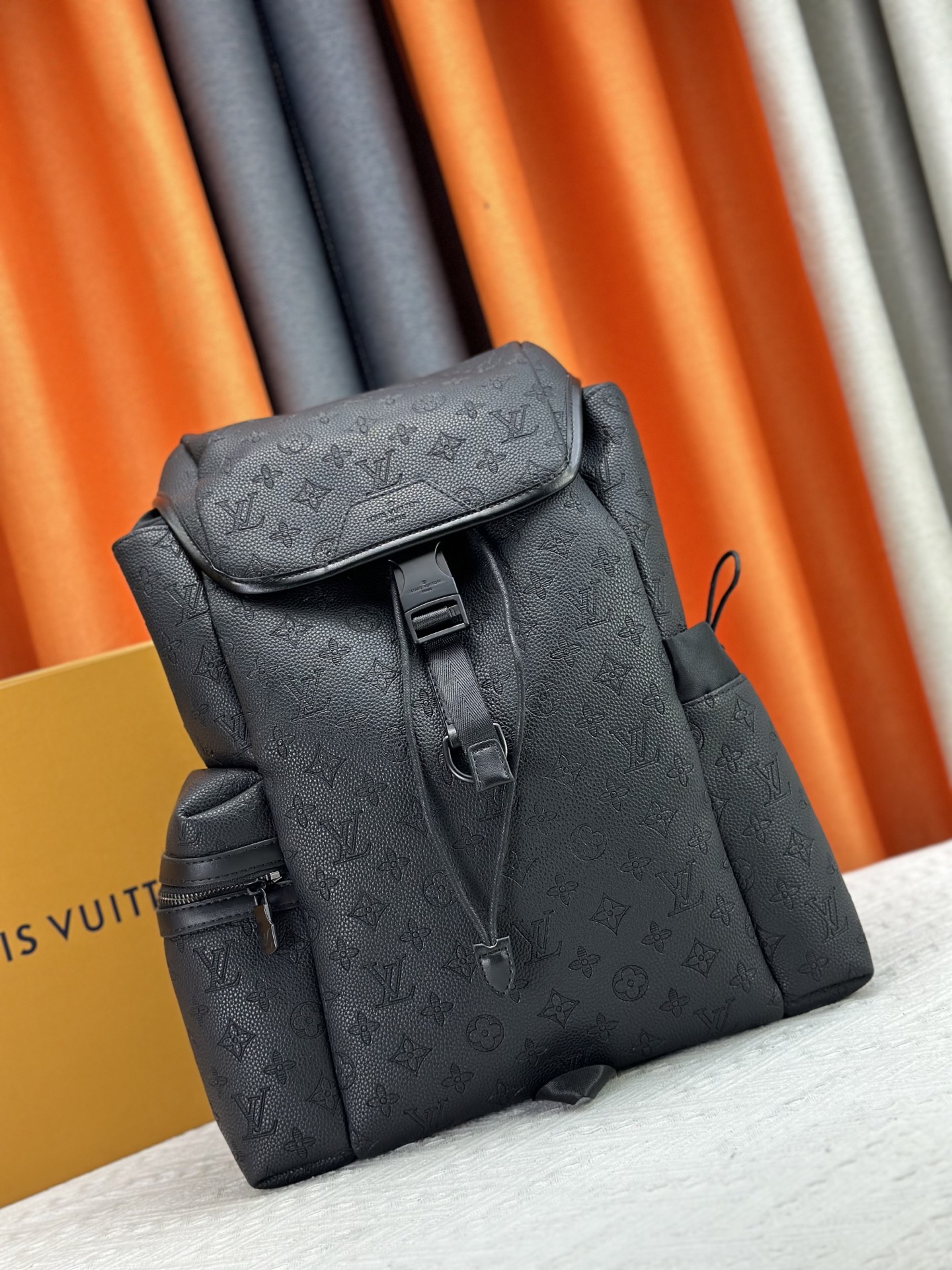 LV bag 737